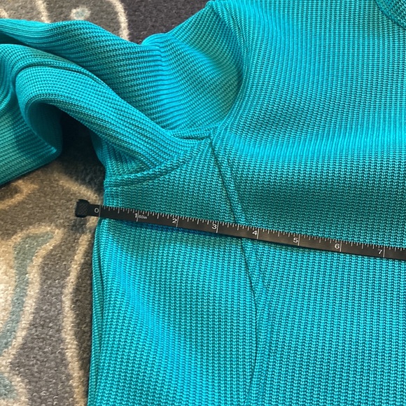 Spider Teal core sweater size M - Picture 10 of 11